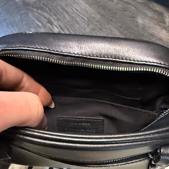 Yves Saint Laurent Black Quilted Leather Crossbody/ belt Bag - Picture 6 of 10